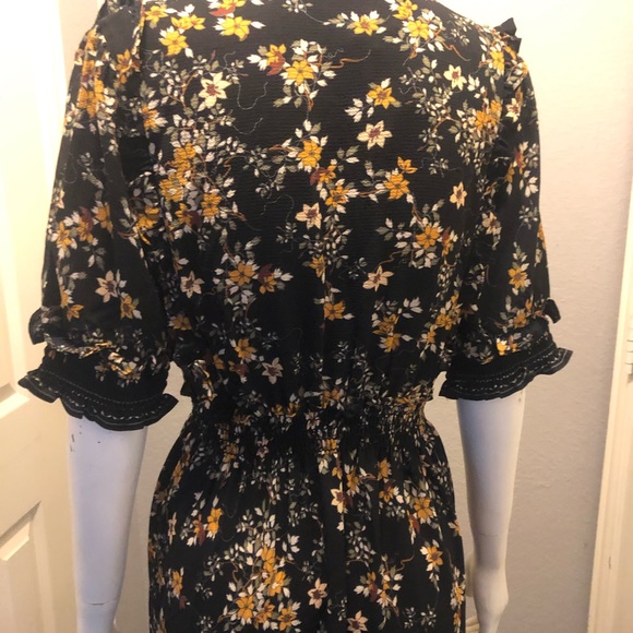 Beautiful extremely versatile Max Edition dress - Picture 6 of 8